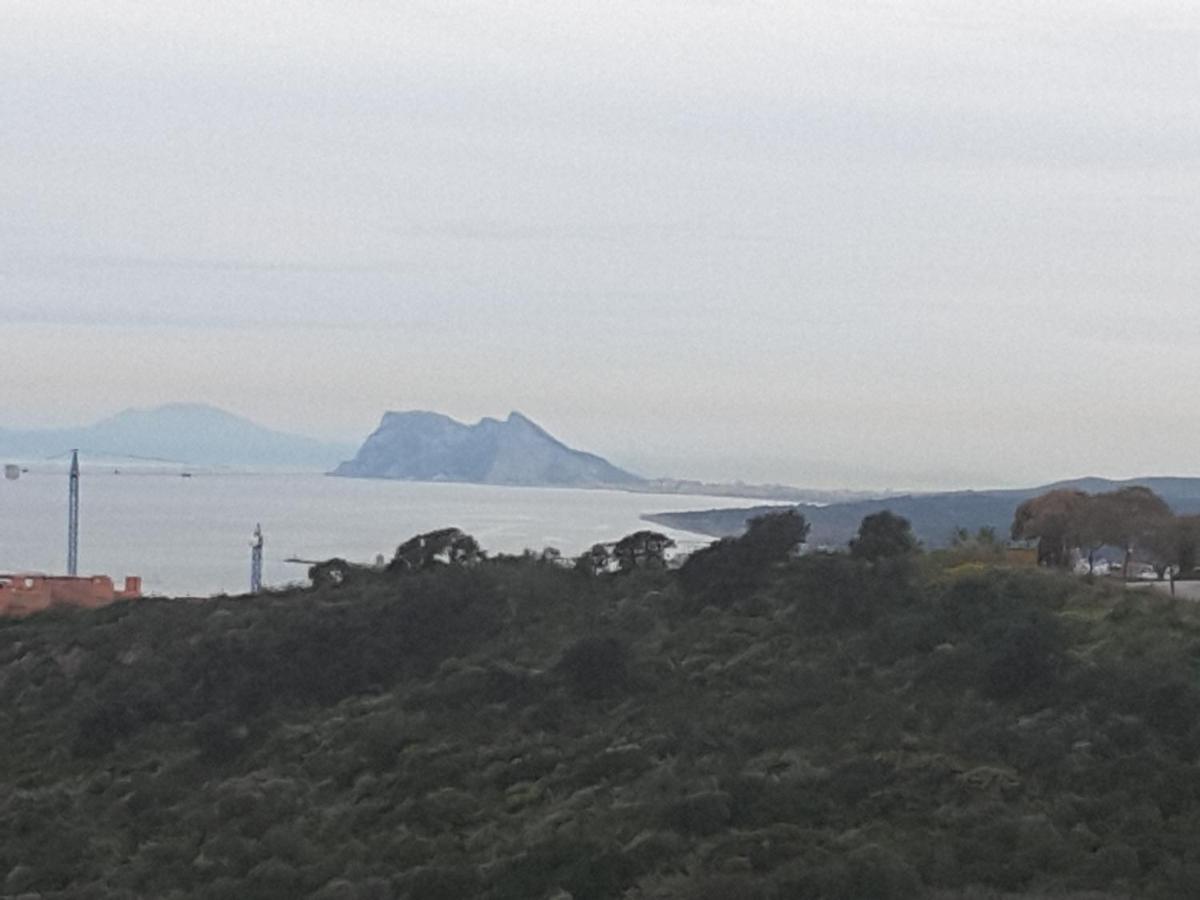 Penthouse Moderne Avec Vue Sur La Baie De Gibraltar Apartment Manilva Luaran gambar